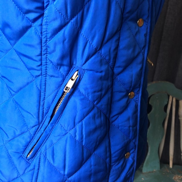 3 for $15- Crown & Ivy Puffer Vest - Picture 6 of 8